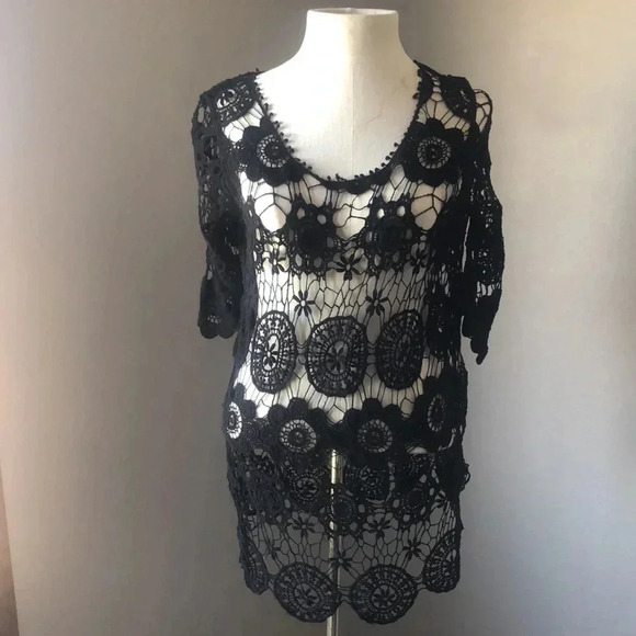 Black Lace‎ Overlay - Picture 1 of 5